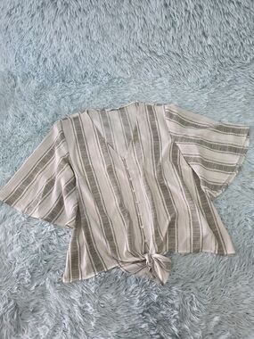 Lush Striped Tie-Front V-Neck Flutter‎ Sleeve Top Green Cream Size M